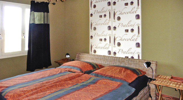 Holiday Home in Plozevet Near Beaches, Rezerwuj Hotel  