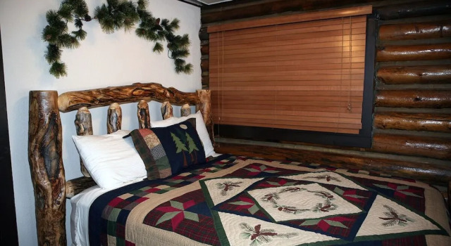 Triple R Cottages: 1, Забронировать Отель Эстес-Парк Rocky Mountain National Park, рядом с Trout Haven Fishing Pond