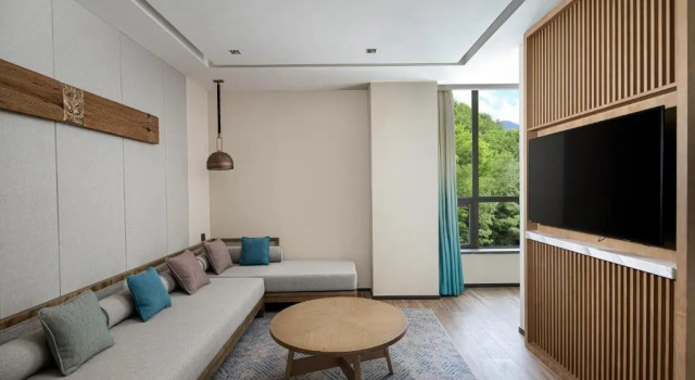 Люкс Hilton Garden Inn Jiuzhaigou