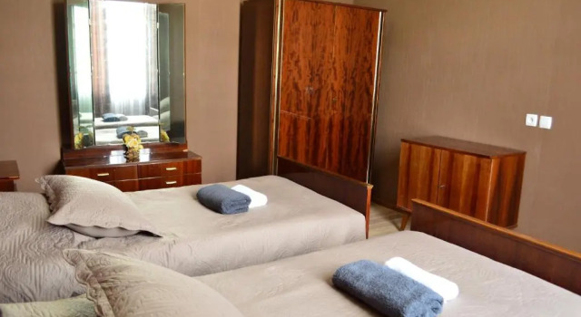SHODA, Rezervasyon Otel Ambrolauri otoparklı oteller, Otopark
