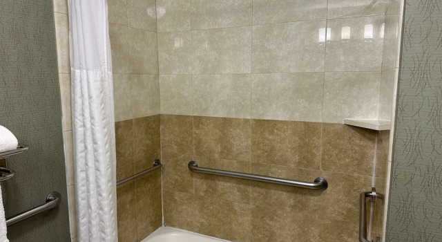 Четырёхместный номер Standard с красивым видом из окна La Quinta by Wyndham Fort Worth - Lake Worth