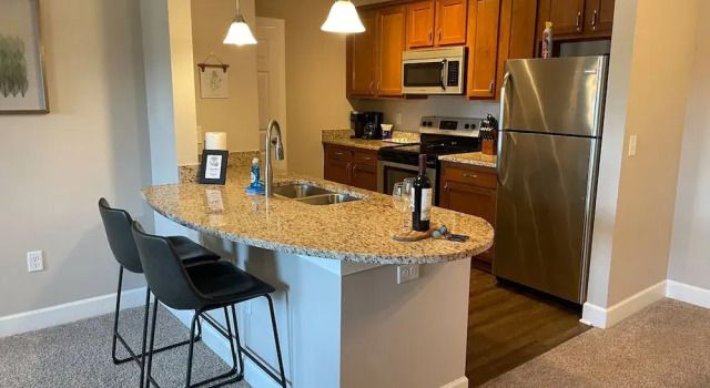 Апартаменты 2BR Water Views W D Walkable Pool Gym