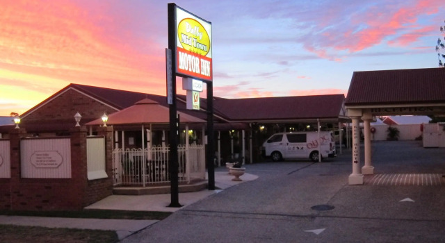 Dalby Mid Town Motor Inn, Book Inn Dalby Queensland