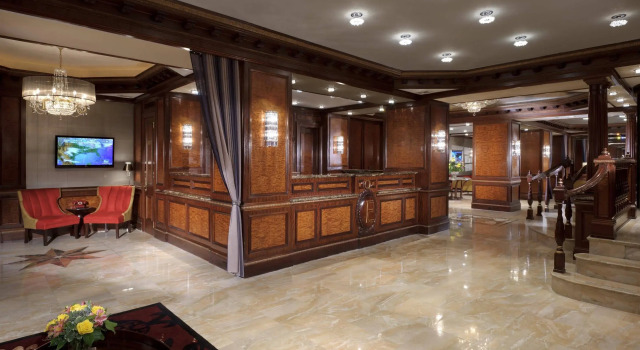 Excelsior Hotel, Забронировать Отель Верхний Вест-Сайд Нью-Йорк, рядом с Здание «Дакота»