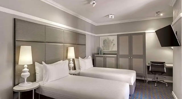 Номер Standard Hotel Kurrajong Canberra