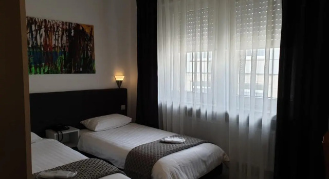 Одноместный номер Standard Yasha Hotel