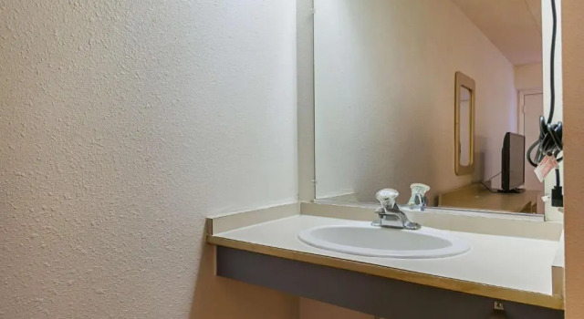 Четырёхместный номер Standard Motel 6-Knoxville, TN - North