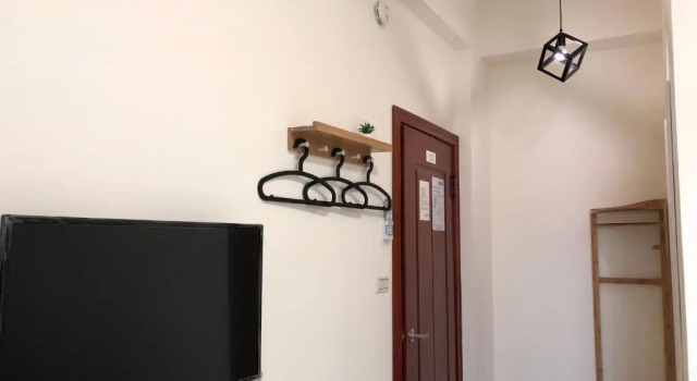 dayi, Book Hotel Hoteller i Jinhu med parkering, Parkering