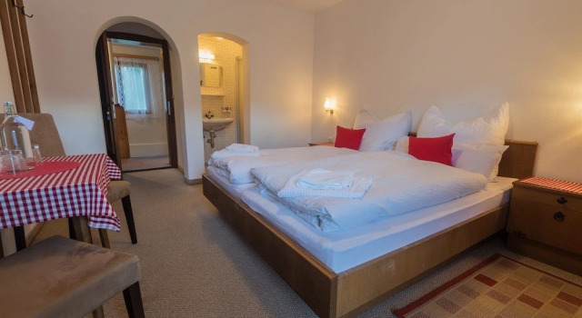 Ferienhaus Gartner, Rezerwuj Hotel Hotele w Salzburg z parkingiem, Parking