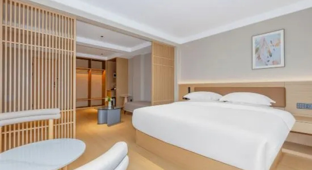 Люкс Shangri-la Old Town Hotel