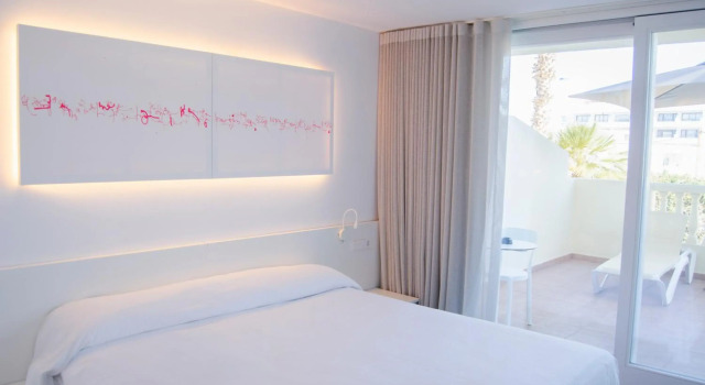 BLUESEA Paraiso Beach, Book Hotel Hotels in Ibiza with a Pool, Swimming Pool