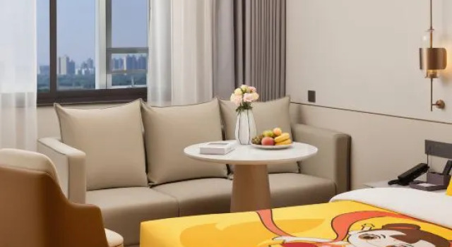 Семейный тент Elong hotel(Guilin  Elephant Trunk Hill Scenic Area  Railway Station Branch)