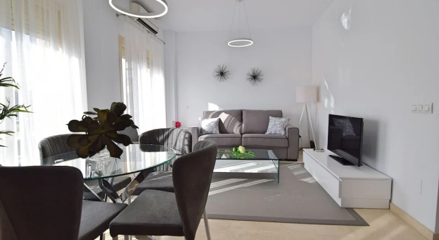 Apt San Rafael-Parking-Centro de Málaga, Забронировать Отель Отели Малаги с парковкой, рядом с Centro Comercial Larios Centro, Парковка