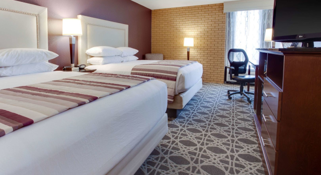 Drury Inn & Suites Louisville East, Prenota Hotel Louisville 