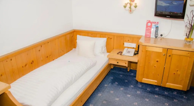 Номер Standard Hotel Garni Helvetia