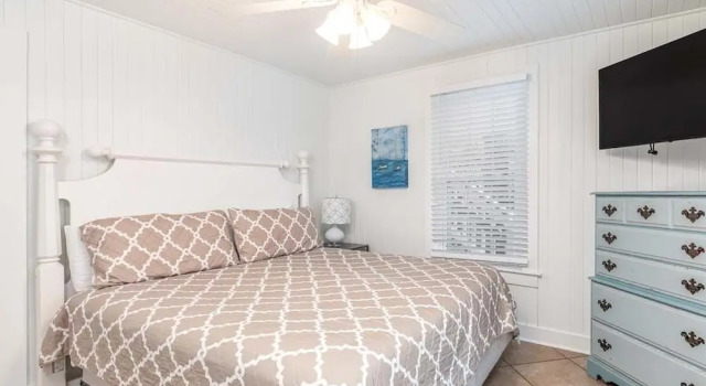 Bikini Cottage, Buchen Sie Ferienhaus Hotels in Tybee Island mit Parkplatz, Parkplätze