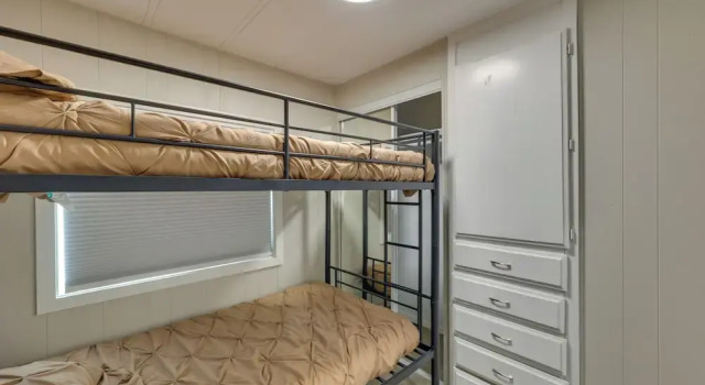 Riverfront Bullhead City Home, Near Casinos, Забронировать Дом для отпуска Виллы Буллхед-Сити, Вилла