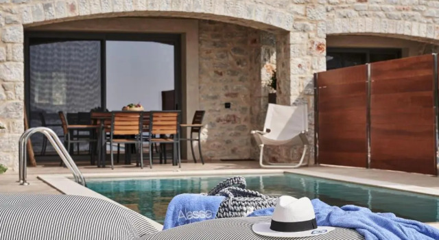 Вилла Beachfront Alassa Villas w Private Pools Complex