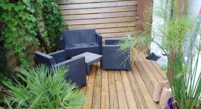 Апартаменты Appart Terrasse Végétale bord Plages bassin