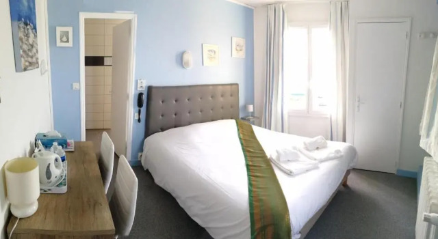 Двухместный номер Standard Logis Hôtel Le Bretagne