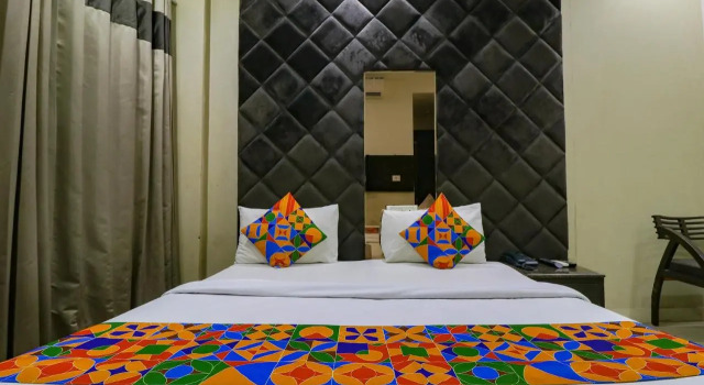 FabHotel Yug Villa, Забронировать Вилла Отели Нью-Дели с завтраком, Завтраки