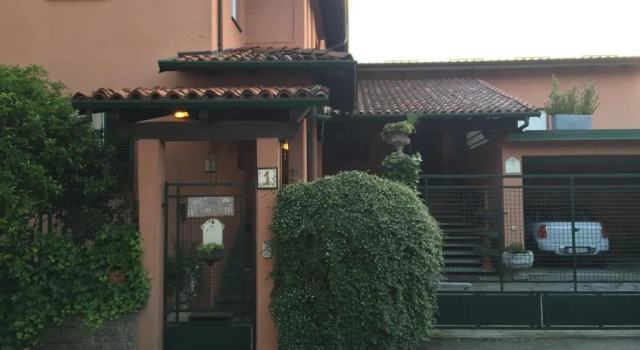 Il Vecchio Teatro, Book Hotel Mongrando Piedmont
