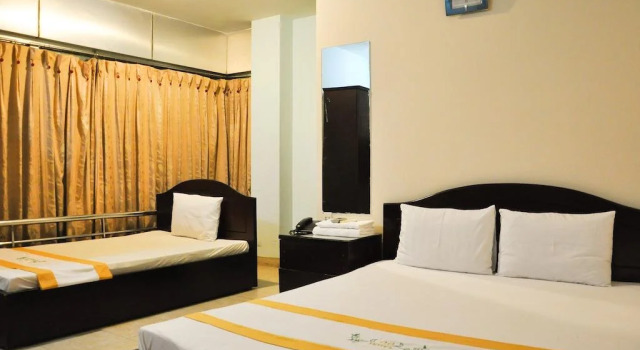 Navi Hotel Etown