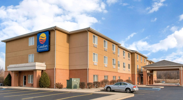 Comfort Inn & Suites Porter near Indiana Dunes