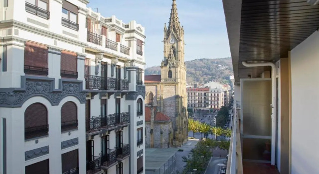 Apt San Francisco 2 by Feelfree Rentals, Rezerwuj Hotel Hotele w Baskonia z parkingiem, Parking