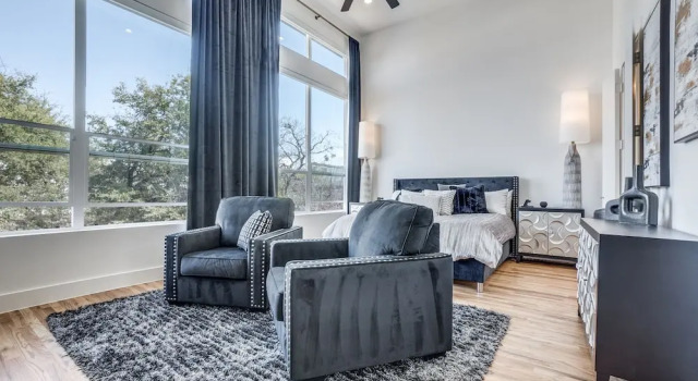 2912 Raleigh