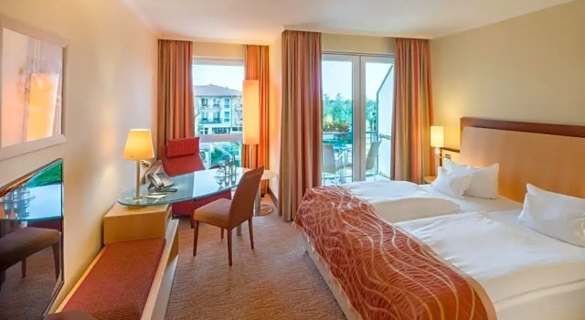 Номер Deluxe с балконом Best Western Premier Castanea Resort Hotel