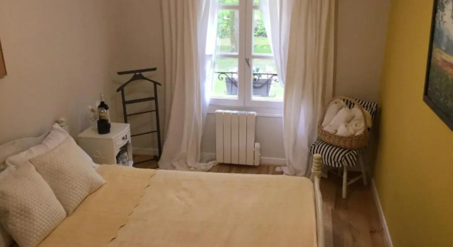Auberge Henri IV, Prenota Ostello Ségur-le-Château 