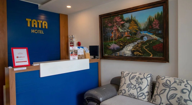Tata 2 Hotel