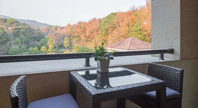 Двухместный номер Standard с видом на горы Hangzhou Rose Garden Resort & Spa