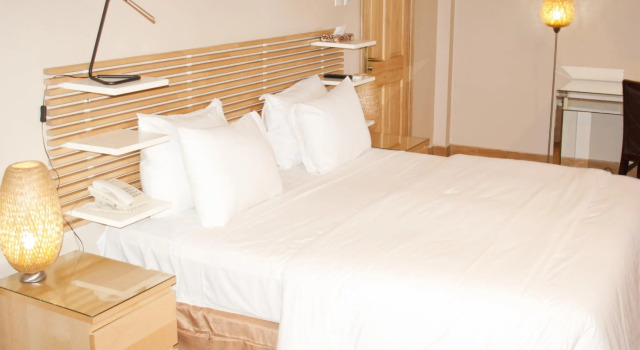 Номер Standard Tropical Enclave Hotel