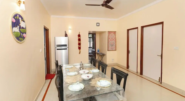 Taj Luxuria by Red Olive10min to Taj Mahal3bhk
