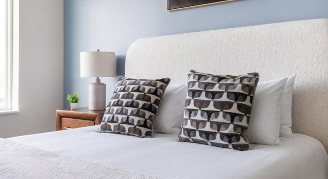 Landing Furnished Apartments Near Northside, Rezerwuj Apartament Hotele w Indianapolis z basenem, Basen