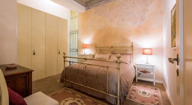 Ghibellina Balcony, Забронировать Отель Санта-Кроче Флоренция, рядом с Дом Буонаротти