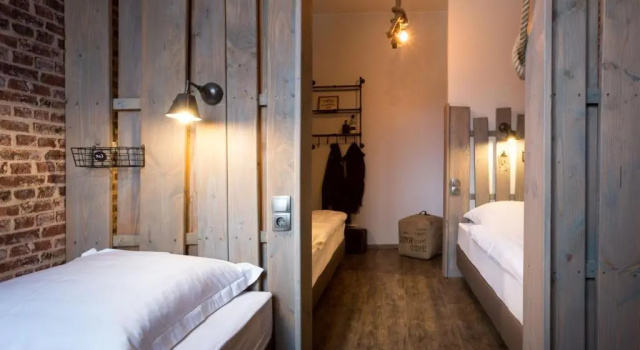 Кровать в общем номере Heimathafen Hostel