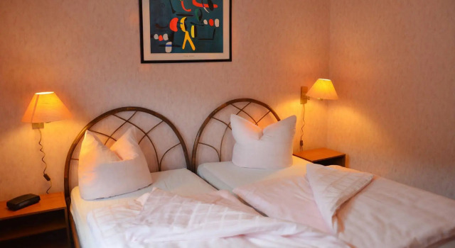 Hotel Restaurant Zur Hallenburg