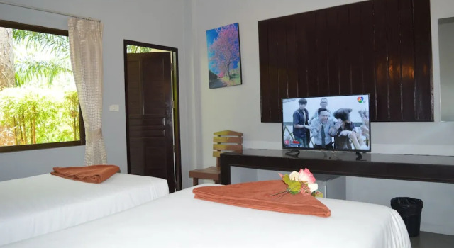 Двухместный номер Standard с балконом B Square Hotel