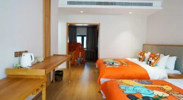 Семейный люкс Qixian Lane No. 6 Homestay