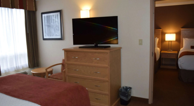 Четырёхместный люкс Best Western Plus Cobourg Inn & Convention Centre