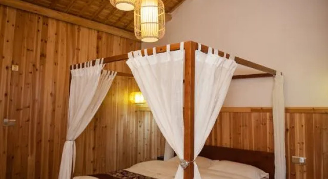 Люкс с 6 комнатами Changlinyuan Hostel