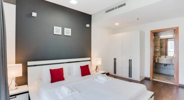 Vast Apt With Stunning Views of Dubai Marina, Забронировать Отель Дубай-Марина , рядом с Dubai Marina Yacht Club