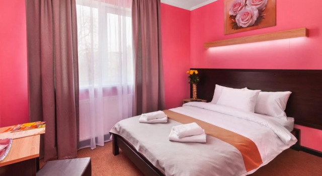 Orange Hotel, Book Hotel Hotels in Lviv with a Pool, Swimming Pool