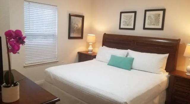 3 Bed 2 Bath Condo In Lucaya Village Near Disney 3 Bedroom Townhouse by RedAwning, Varaa Hotelli Kissimmee Kissimmee