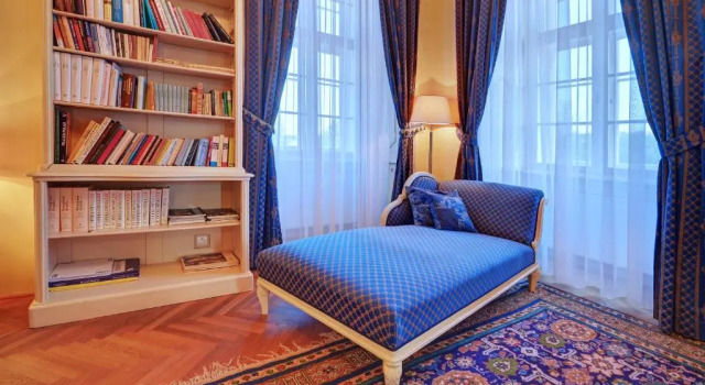 O podwyższonym standardzie suite Château Liblice