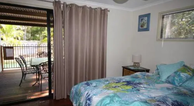 1 Naiad Court Lowset Family Home With Swimming Pool And Covered Deck. Pet Friendly, Prenota Hotel Hotel a Queensland con piscina, Piscina
