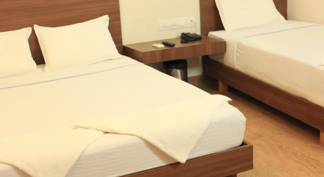 Hotel Pearl Residency